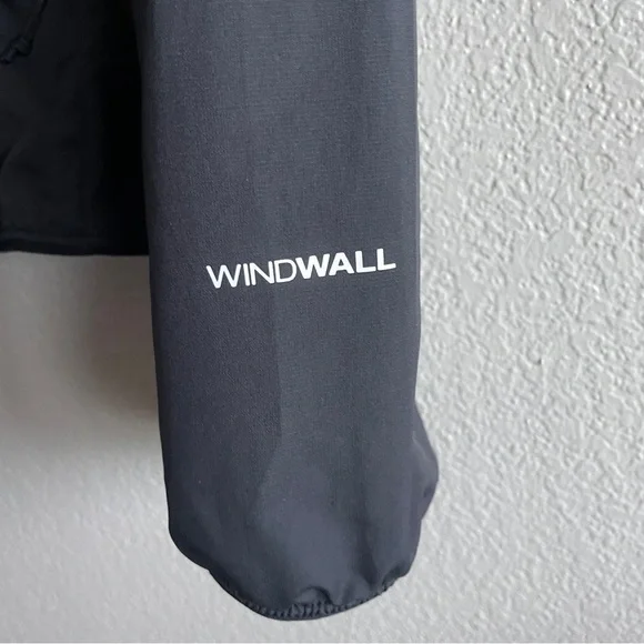 The North Face Windbreaker Black - Picture 4 of 7